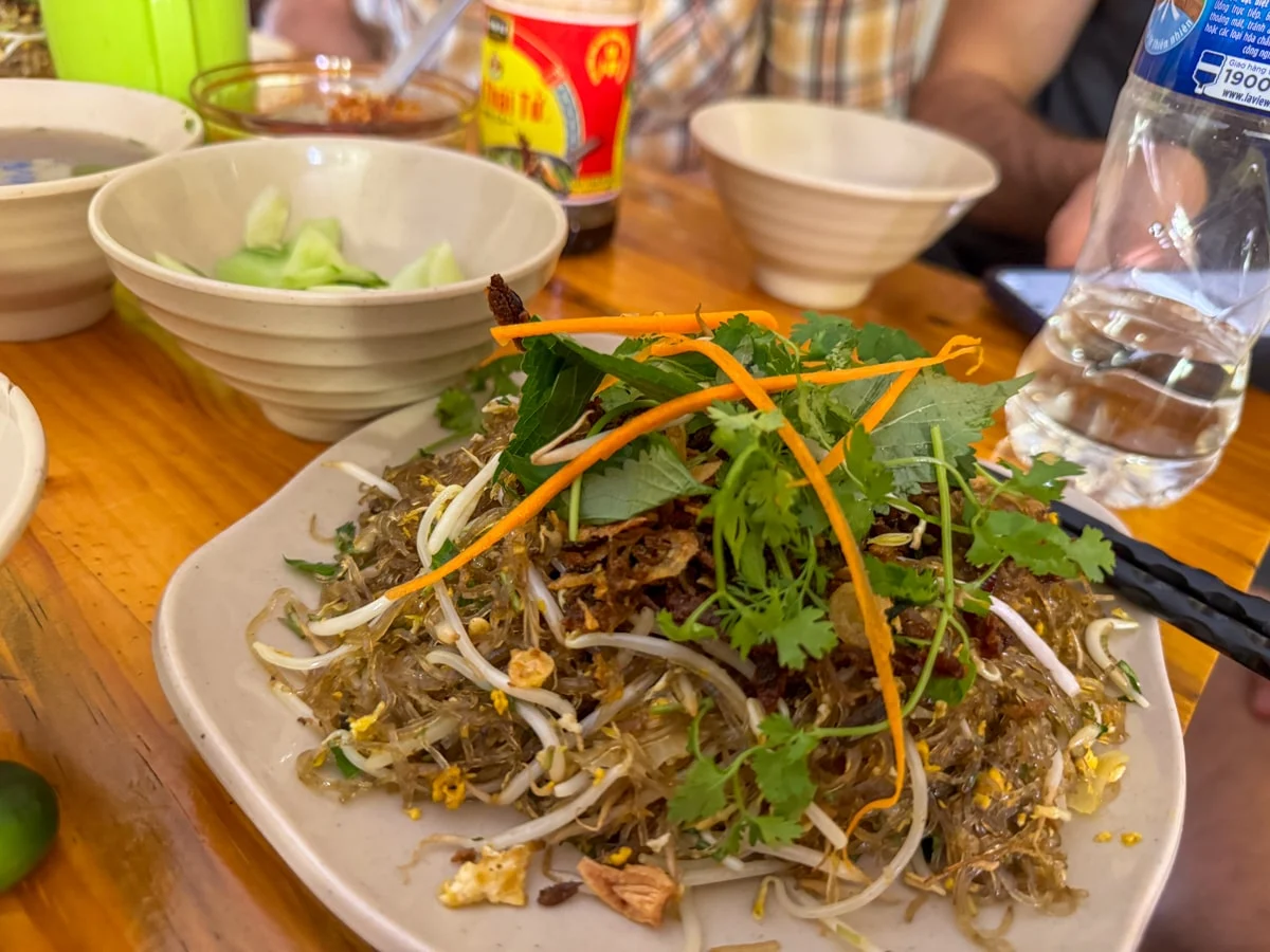 Miến Xào Lươn – Stir-Fried Glass Noodles with Eel