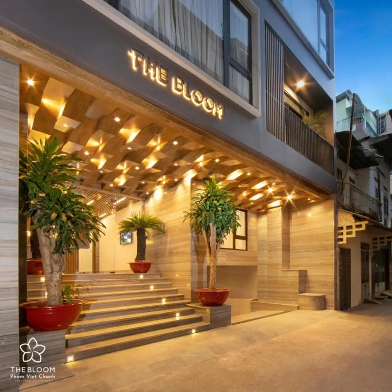 The Bloom Pham Viet Chanh Hotel